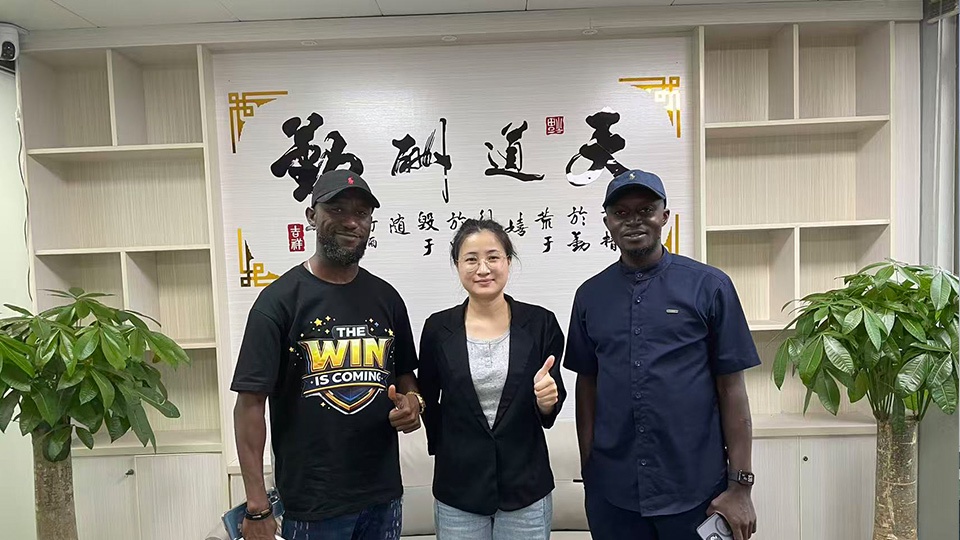 Sierra Leone Delegation Visits Aorun Factory for HOWO 6x4 Dump Truck Inspection Sierra Leone Delegation Visits Aorun Factory for HOWO 6x4 Dump Truck Inspection