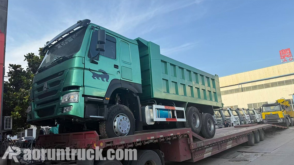 Refurbished Sinotruk HOWO 6x4 Dump Trucks Exported to Djibouti Refurbished Sinotruk HOWO 6x4 Dump Trucks Exported to Djibouti