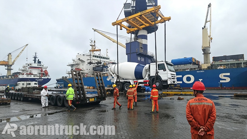 SINOTRUK HOWO Concrete Transit Mixer Truck Loaded at Tianjin Port for Shipment to Djibouti SINOTRUK HOWO Concrete Transit Mixer Truck Loaded at Tianjin Port for Shipment to Djibouti