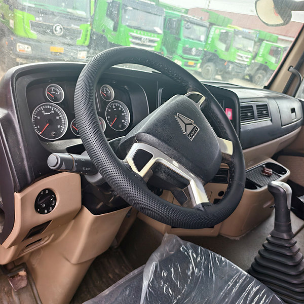 diesel engine dump truck features used