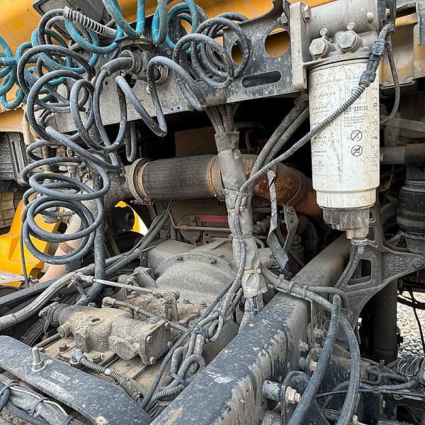 Shacman 4x2 truck head price