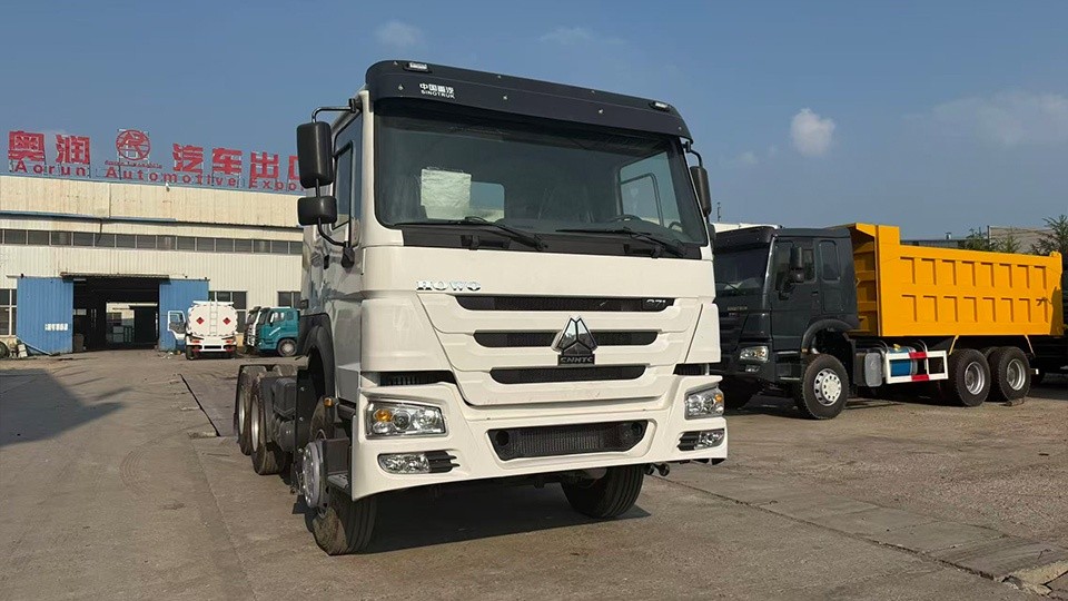 south african client inspects used tractor truck south african client inspects used tractor truck