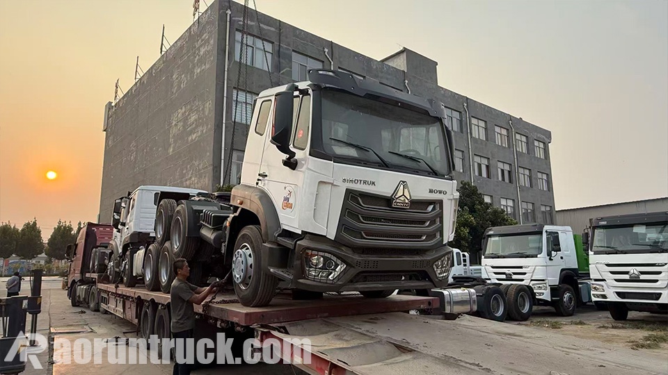 Three Sinotruk Howo-Hohan 6x4 tractor trucks shipped to Senegal.