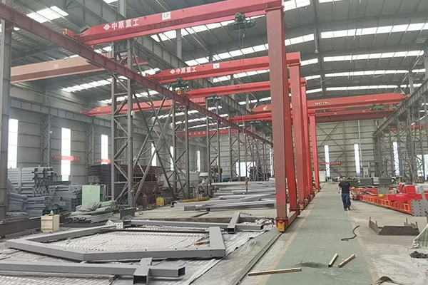MHB Semi-Gantry Crane Performance