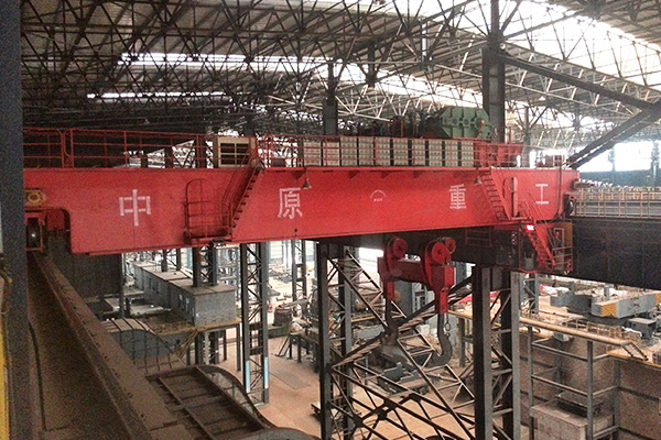 Casting crane
