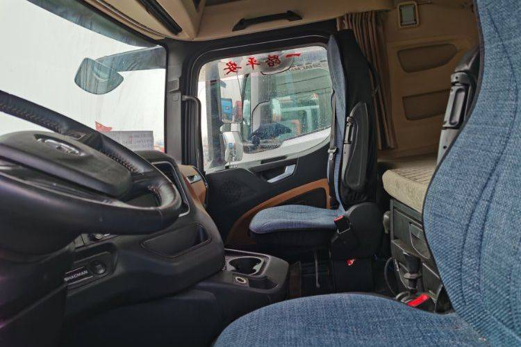 Caminhão pesado Shaanxi Automobile Delong X6000, 610hp, 6x4, transmissão automática AMT, dupla tração, cavalo mecânico usado Weichai.