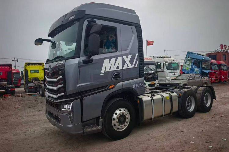Caminhão pesado HOWO Max, 480 cavalos de potência, unidade tratora 6x4, dupla tração, unidade tratora MAN usada.