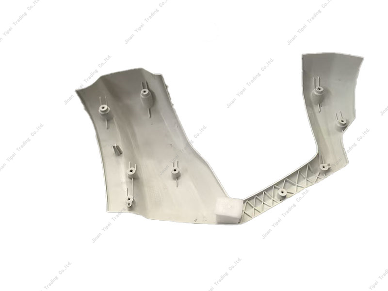 الجانب الأيمن من المصد