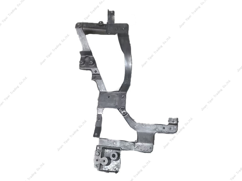 suporte superior do farol esquerdo no para-choque