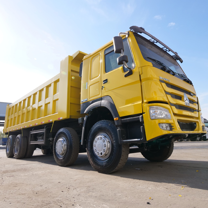 Sinotruk Howo 375HP 8x4 12 wheels Dump Truck Loading 50 Tons