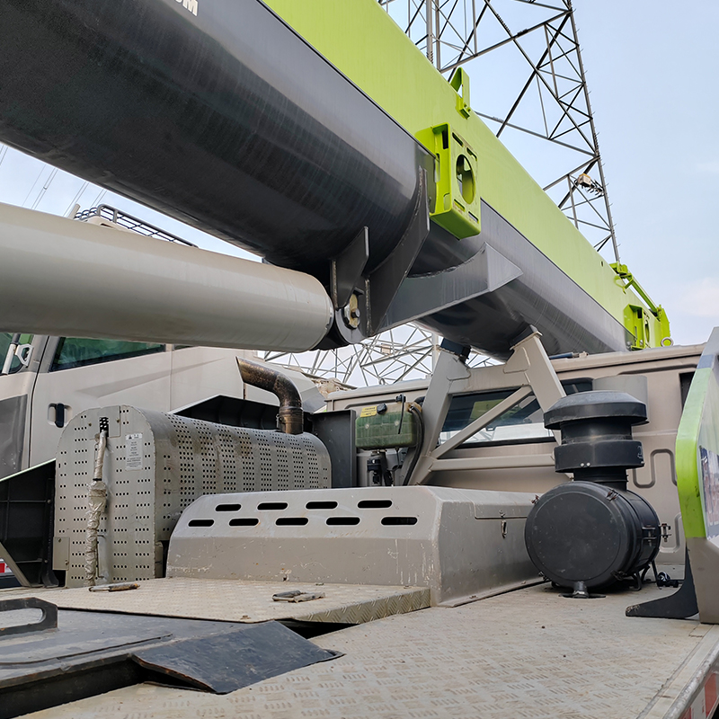 Zoomlion 25 Ton ZTC250A Heavy Truck Crane