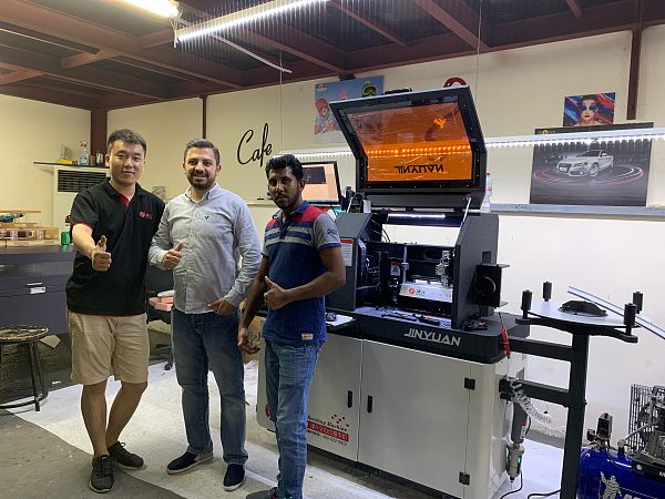 Asociarse con los clientes. Crear valor. Tener éxito juntos.