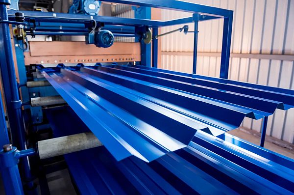 manufactured-steel-roofing-in-africa-unlocking-high-potential-investment-opportunities-technology-innovation-in-steel-roofing-arise-iip-sezs-africa-for-investors_看图王.web