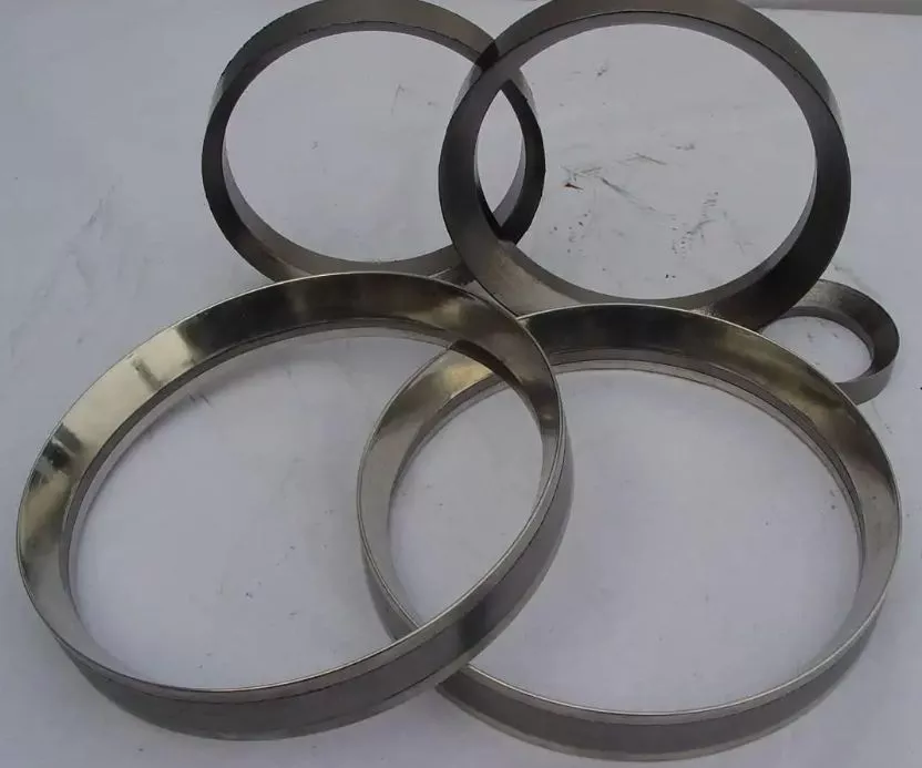 HP Graphite Ring