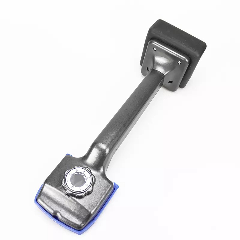 Knee Kicker for Carpet Installation