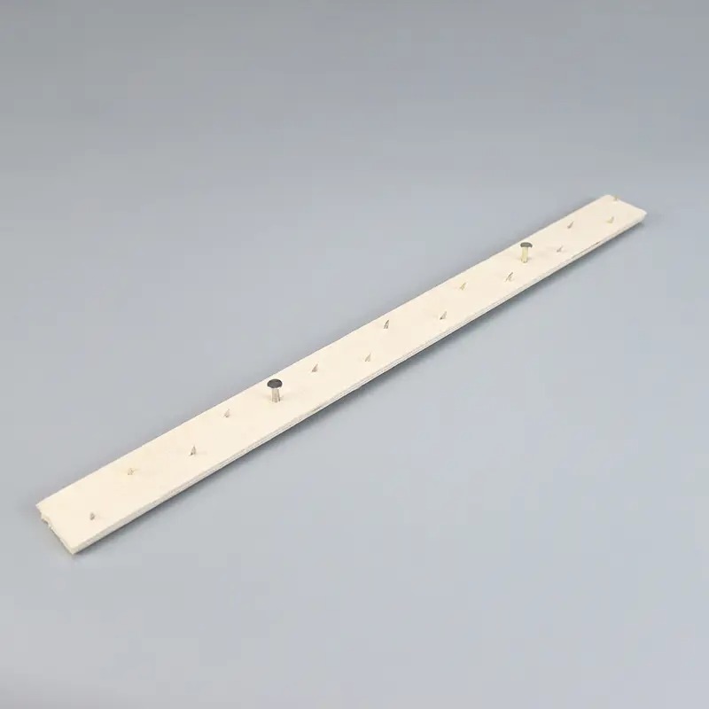 High quality 5 layer wooden carpet gripper with concrete nails