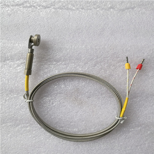 J Temperature-sensing split plate thermocouple