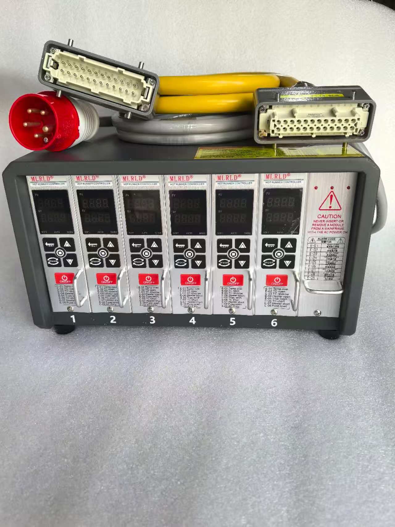 Six sets of temperature control boxes Six sets of temperature control boxes