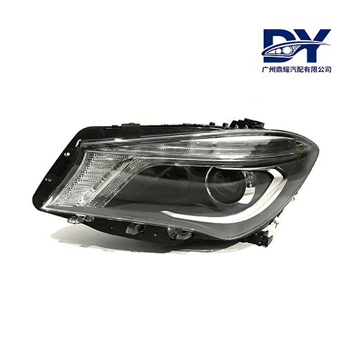 Factory Direct Sales Are Suitable for the New CLA Headlight Car Assembly LED 200 220 260 W117 Headlight Car Led From 2014