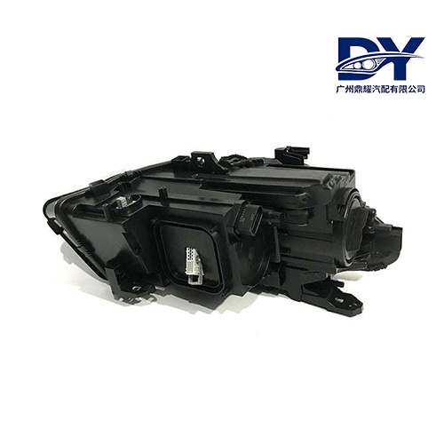 Factory Direct Sales Are Suitable for the New CLA Headlight Car Assembly LED 200 220 260 W117 Headlight Car Led From 2014
