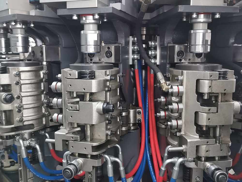 Combi Blowing Filling Capping