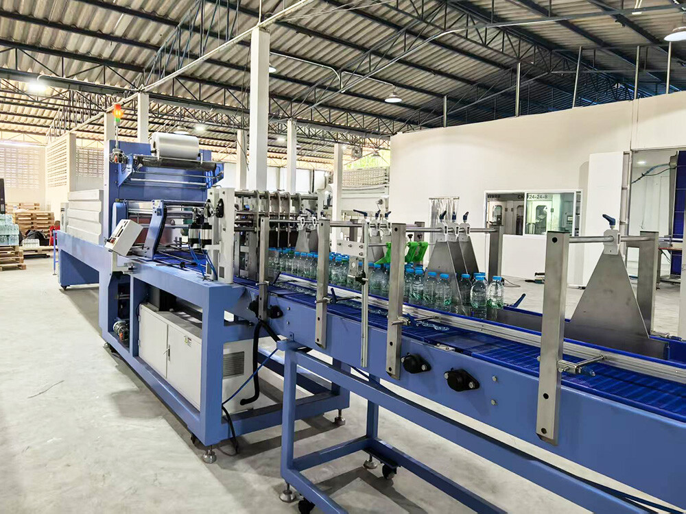 PE film shrink wrapping machine