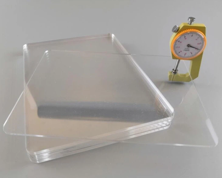 8 feet Transparent extruded acrylic plate