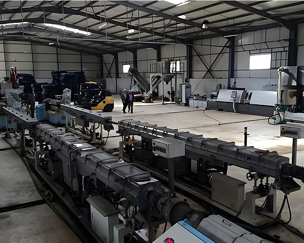 1736401560735855240458825728