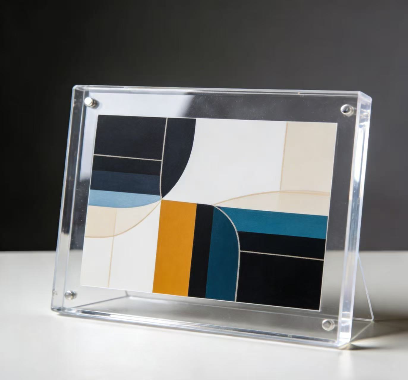 Acrylic photo frame: Making memories shine through with clarity