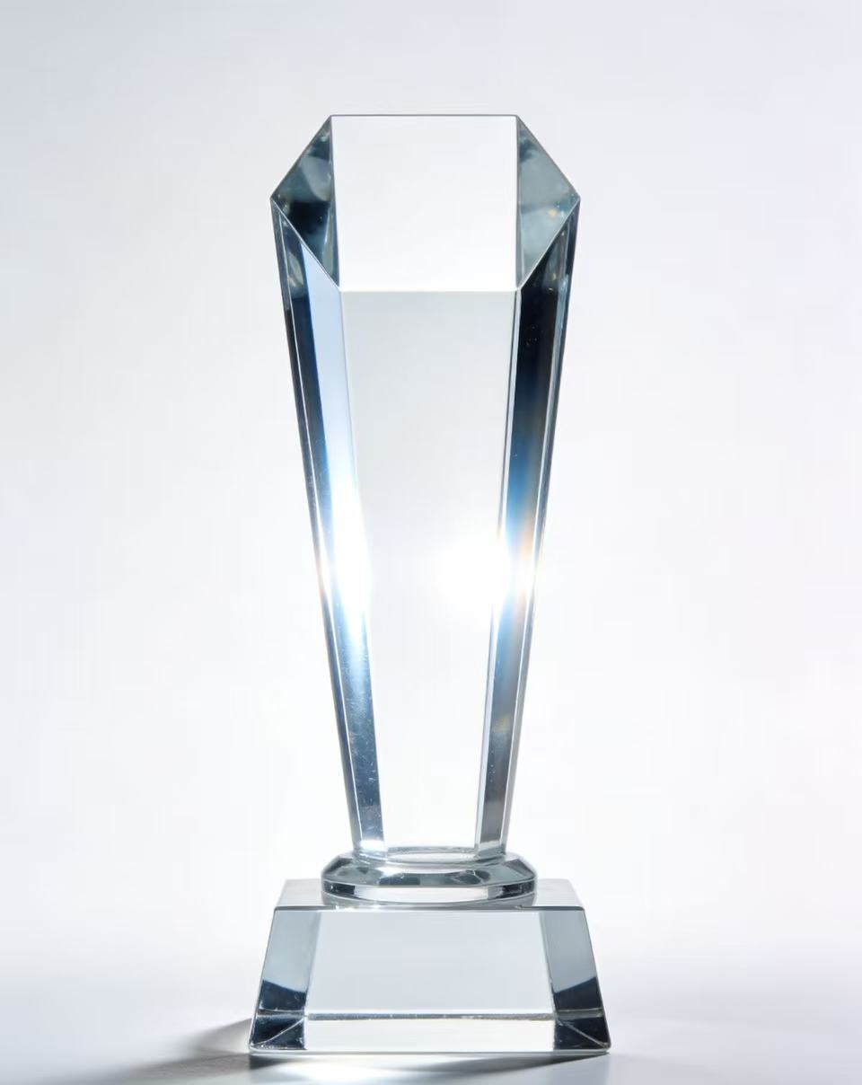 Acrylic Trophy: Awarding Choice, Full Advantage
