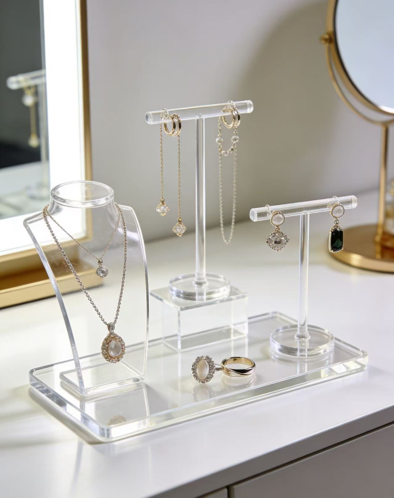 High-transparency acrylic jewelry stand, durable and yellow-resistant