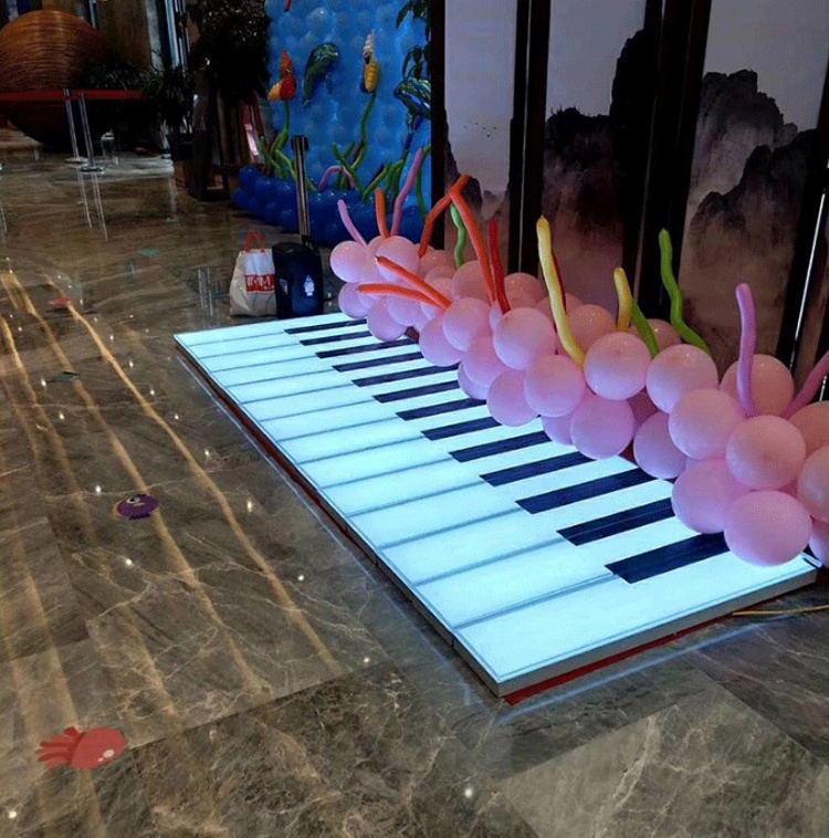 Piano lamp