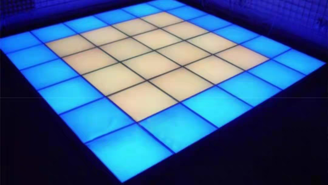 Induction color changing lamp