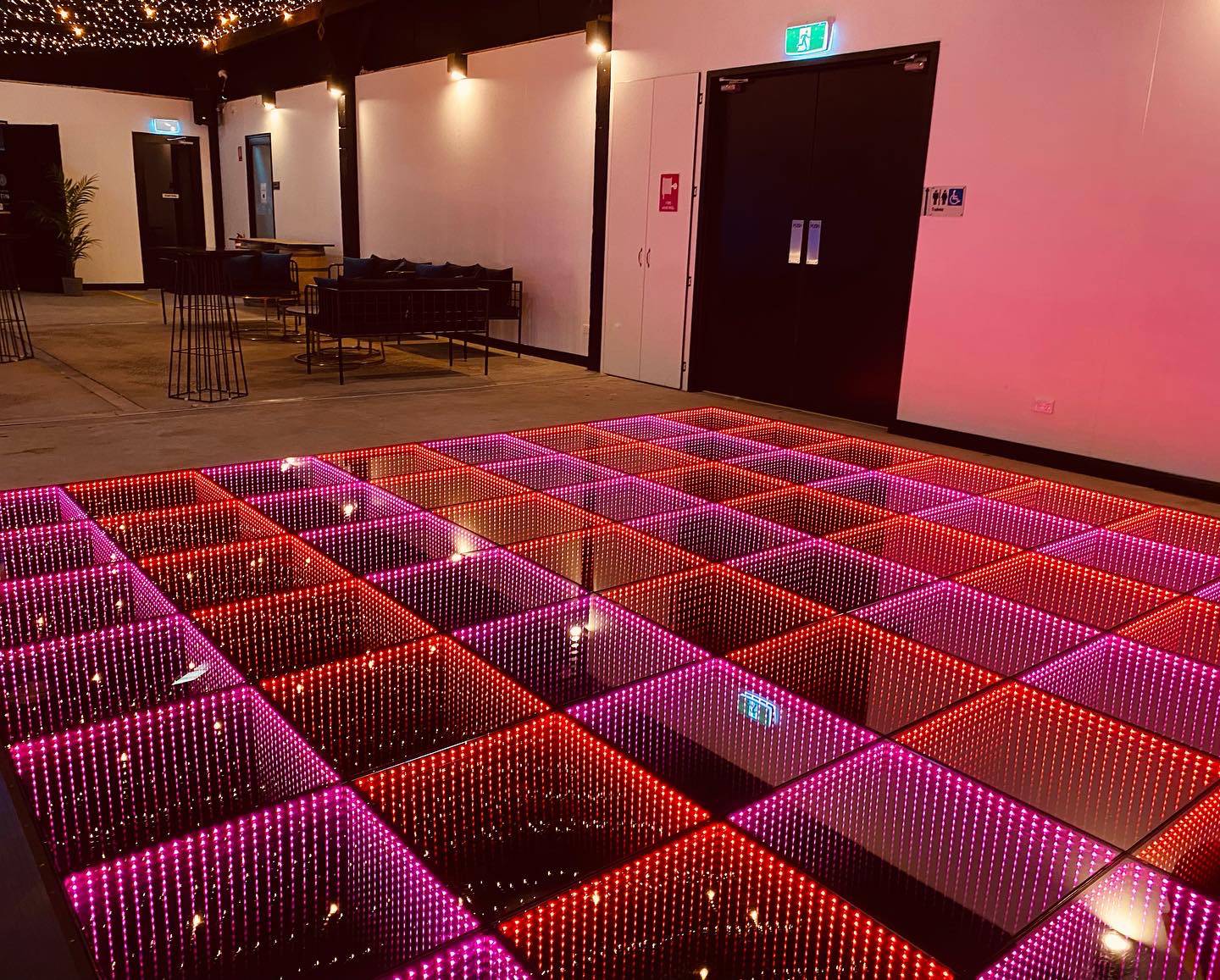 3D LED Dance Floor | 3D Infinity & Mirror Effects