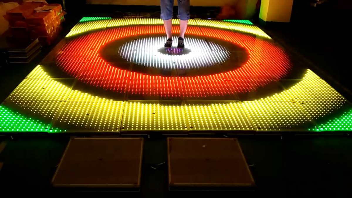 Led pixel dance floor