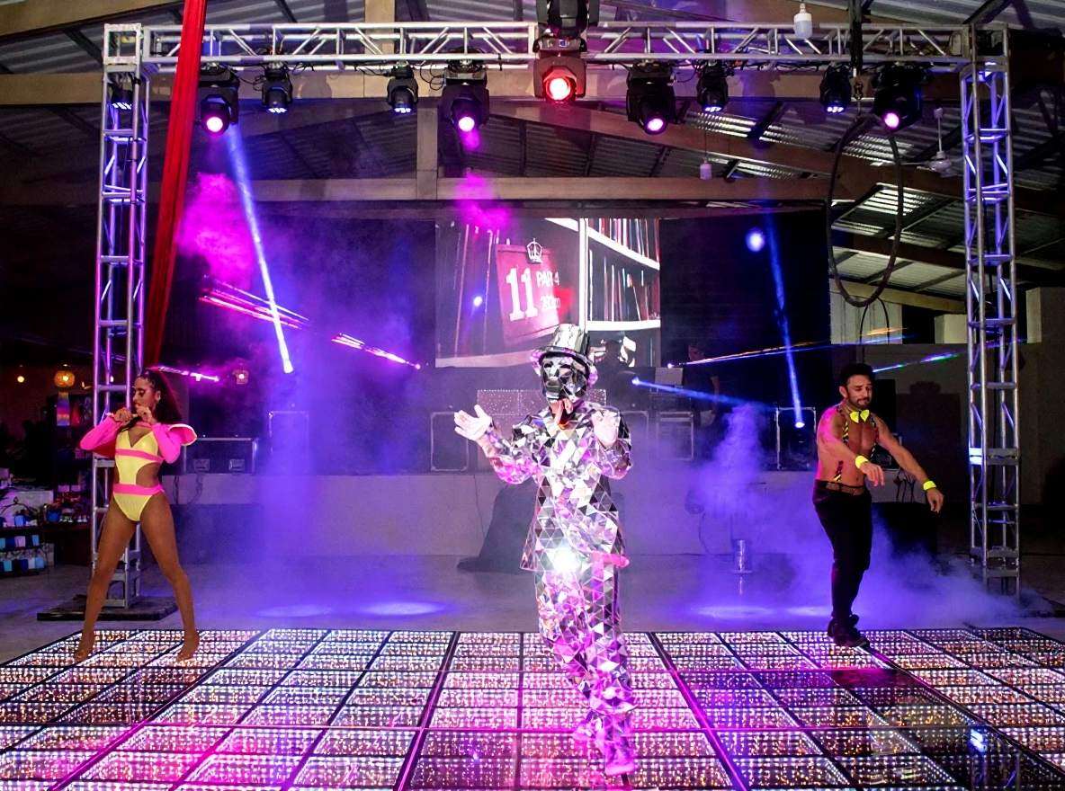 starlit-dance-floor-corporate-dinner-2