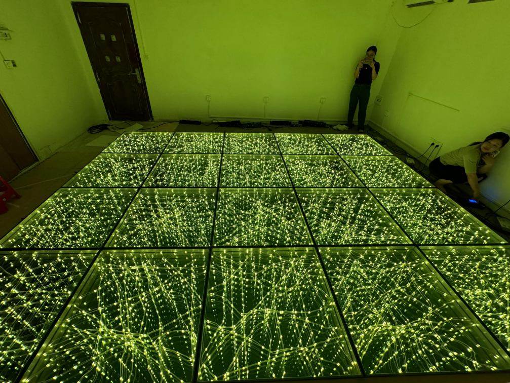 Full-Color-Starlit-Dance-Floor-showroom-3