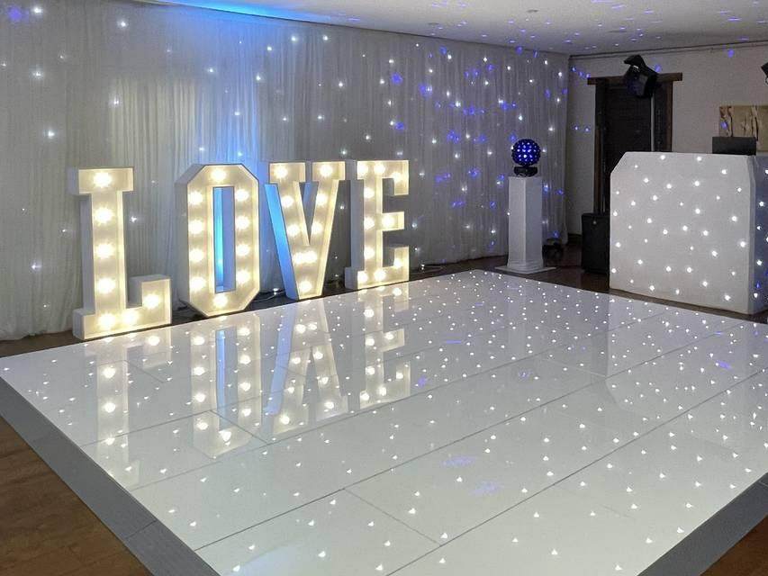 white-dance-floor-wedding-1