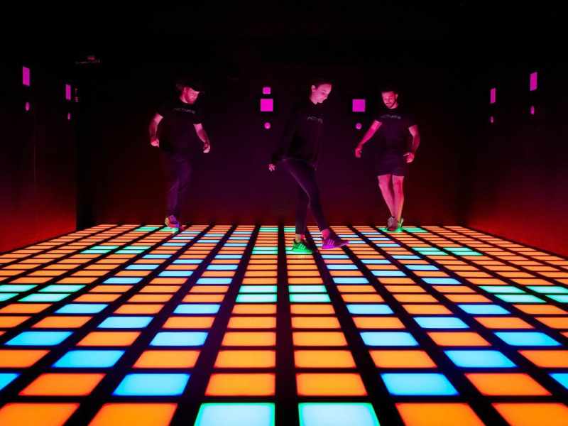 interactive-game-floor-show-1