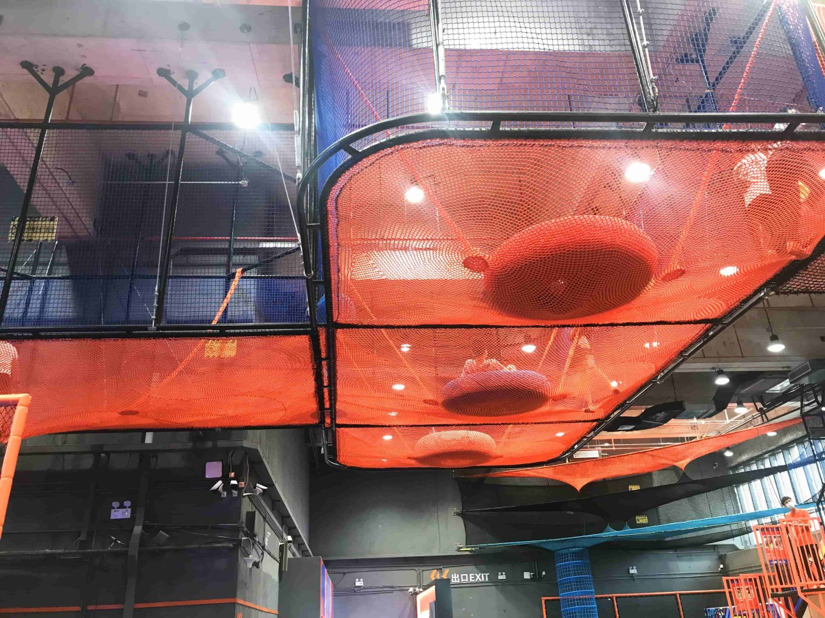 climbing-net-ropecube-trampoline-park-zoopark-treenets climbing-net-ropecube-trampoline-park-zoopark-treenets