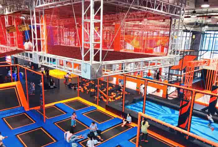 ROCKIN JUMP American-Style Trampoline Climbing Park