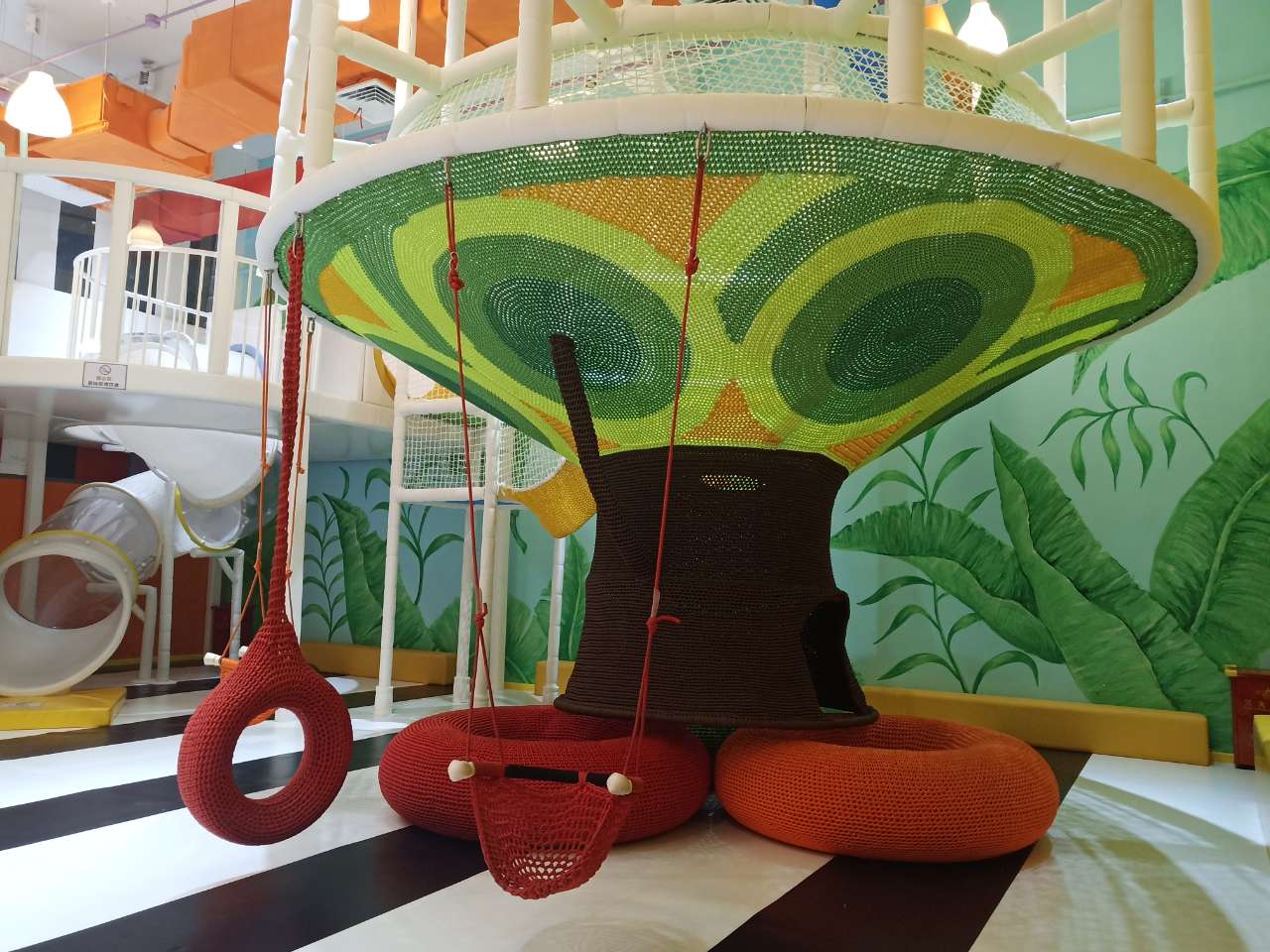 Rainbow Tree | Indoor Rope Net Playground