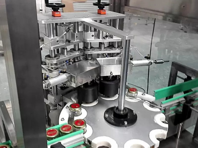 Vacuum Capping Machine