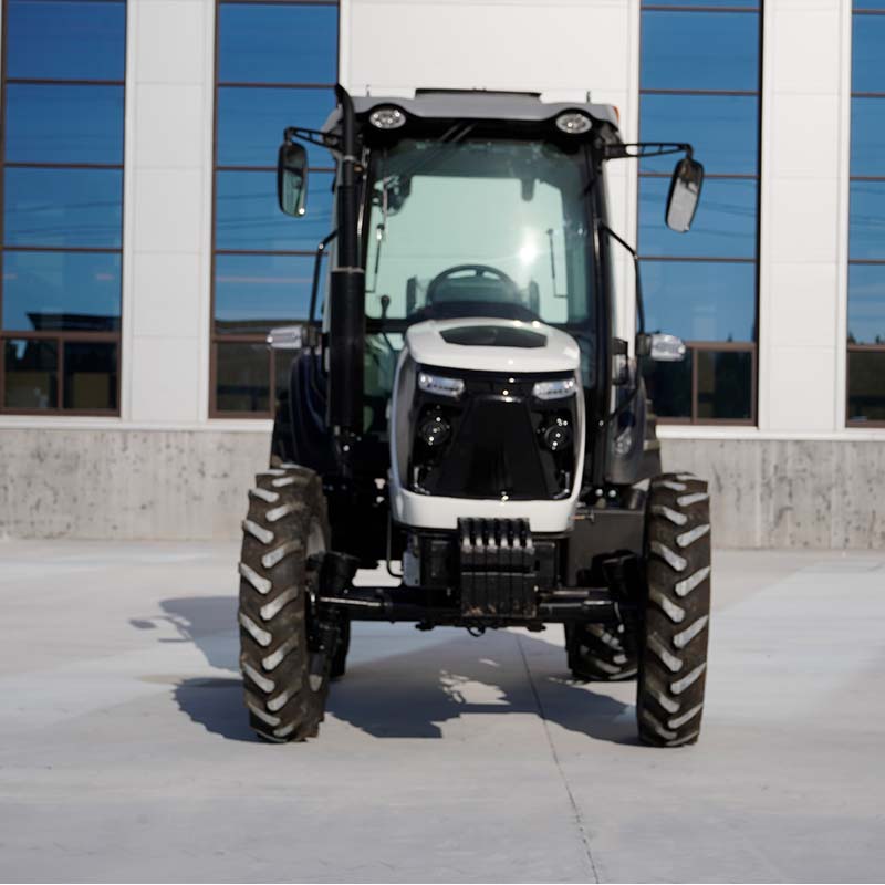 LR804 Tractor