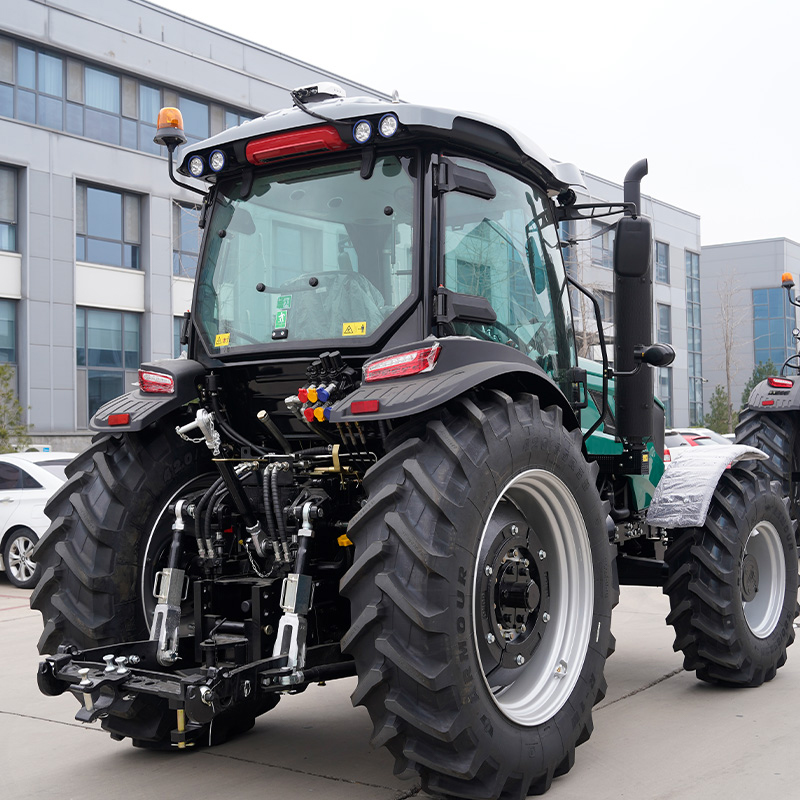 LR1404 Tractor