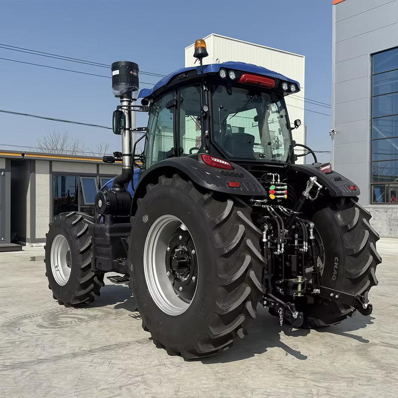 LR1504 Tractor