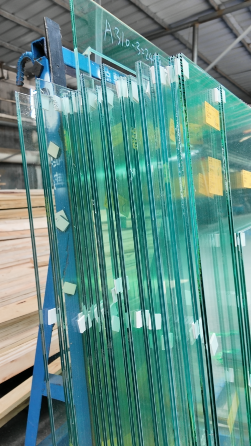 Laminated glass
