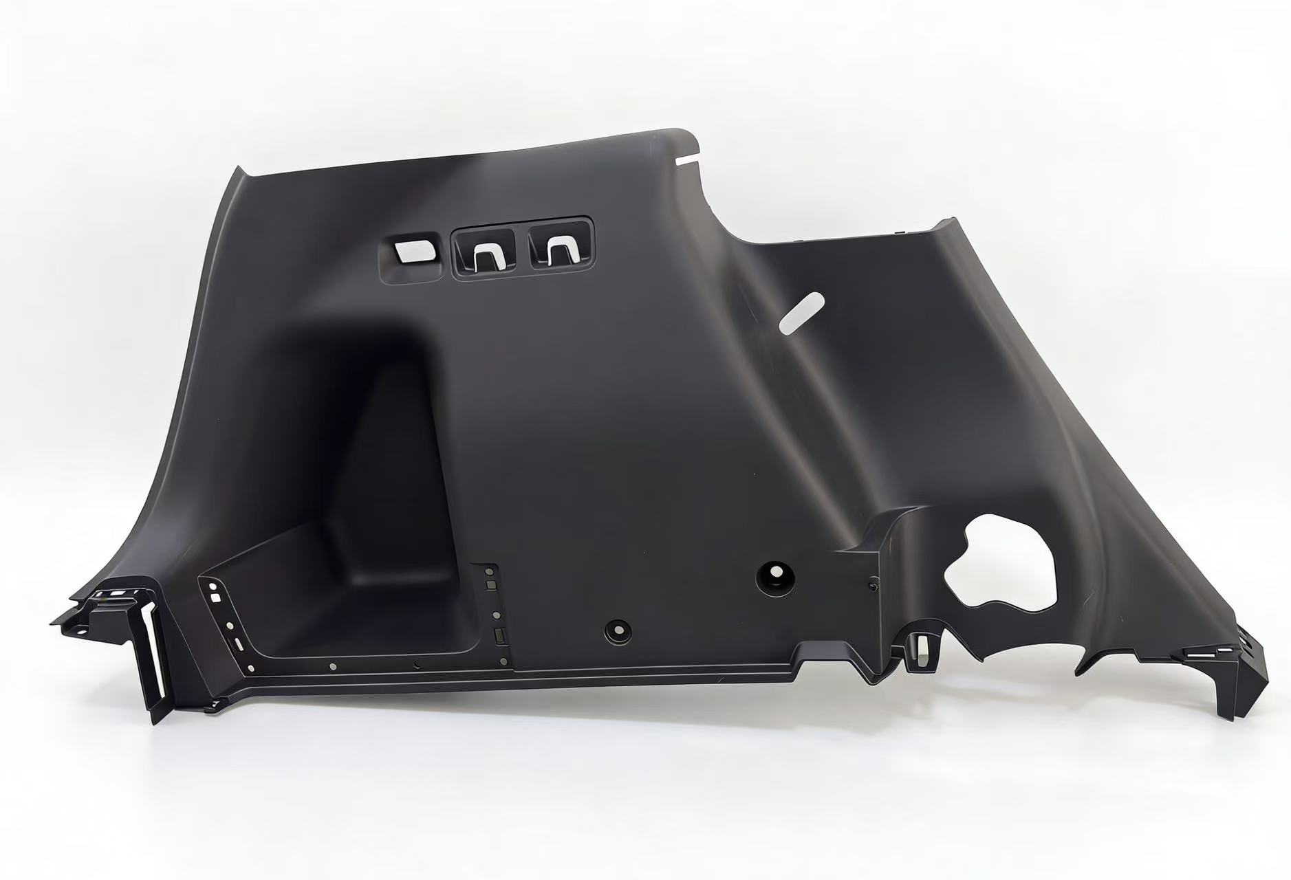 The left and right rear side panels for automobiles.