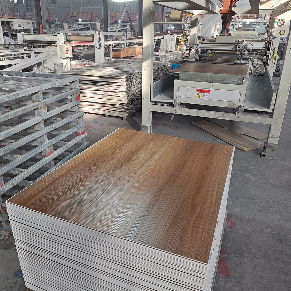 Waterproof SPC Vinyl Tiles 4mm Click Lock