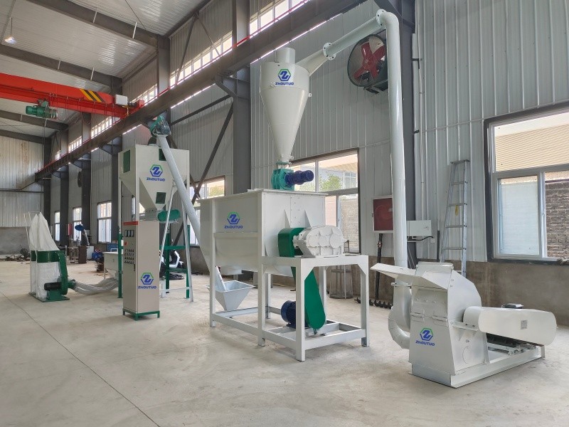 1000kg/h chicken/pig feed making plant-Peru